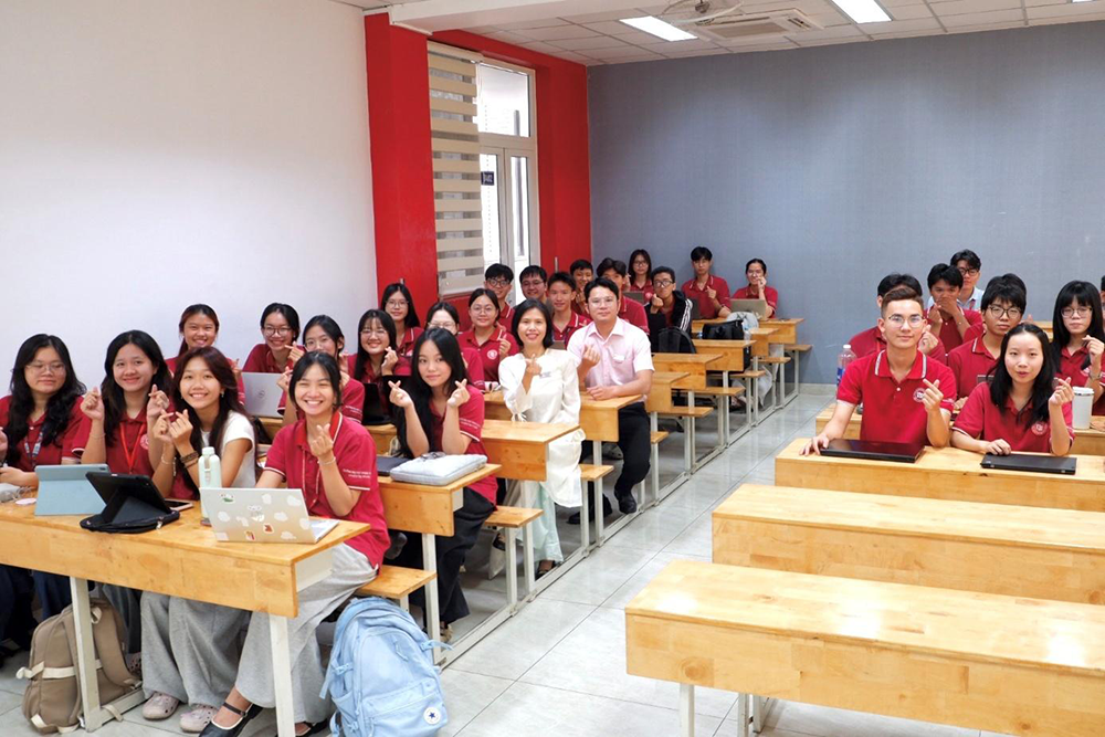 khoi-dau-nam-hoc-moi-2026-2027-lan-toa-tinh-than-doi-moi-11