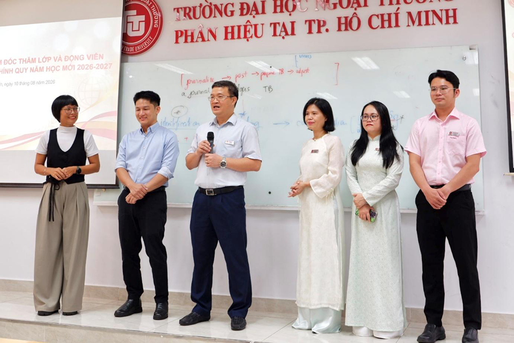 khoi-dau-nam-hoc-moi-2026-2027-lan-toa-tinh-than-doi-moi-3