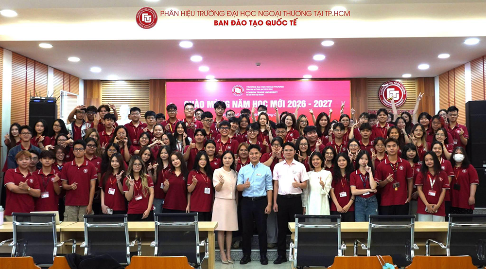 khoi-dau-nam-hoc-moi-2026-2027-lan-toa-tinh-than-doi-moi-4