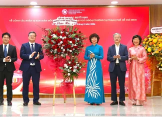 Trao niềm tin – Tiếp nối sứ mệnh: Phân hiệu Trường ĐH Ngoại thương tại TP. HCM thông báo quyết định về công tác nhân sự Ban Giám đốc phan-hieu-truong-dh-ngoai-thuong-tb-qđ-ve-cong-tac-nhan-su-ban-giam-doc-4
