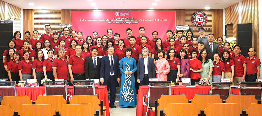 phan-hieu-truong-dh-ngoai-thuong-tb-qđ-ve-cong-tac-nhan-su-ban-giam-doc-8