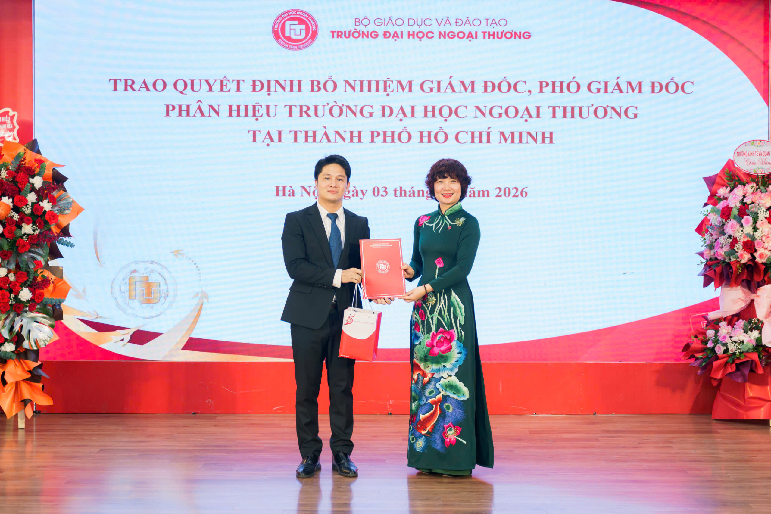 ts-le-giang-nam-giu-chuc-pho-giam-doc-phan-hieu-3-7