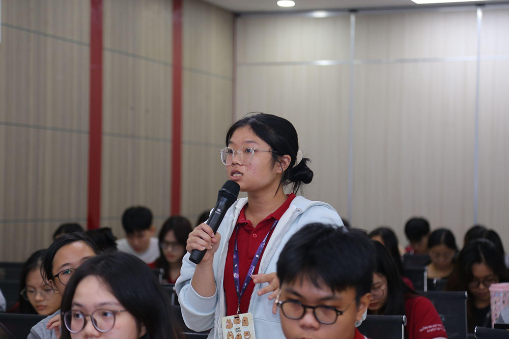 tu-giang-duong-den-thuong-mai-toan-cau-6
