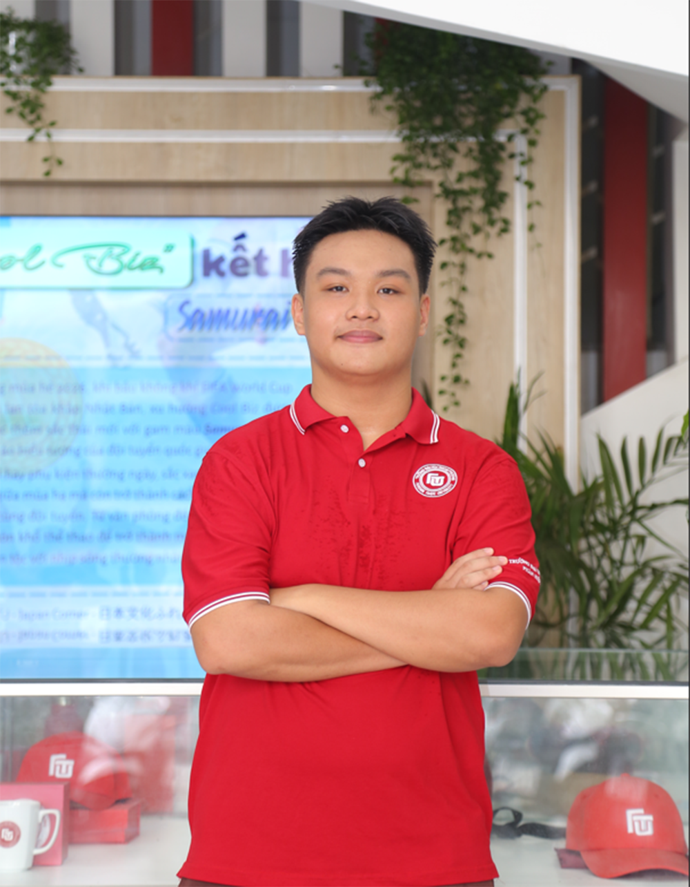 k65-lan-dau-khoac-len-minh-mau-ao-ngoai-thuong-15
