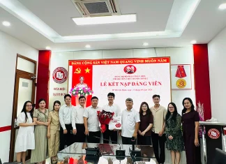 ket-nap-dang-vien-cho-quan-chung-uu-tu-pham-viet-quoc-5