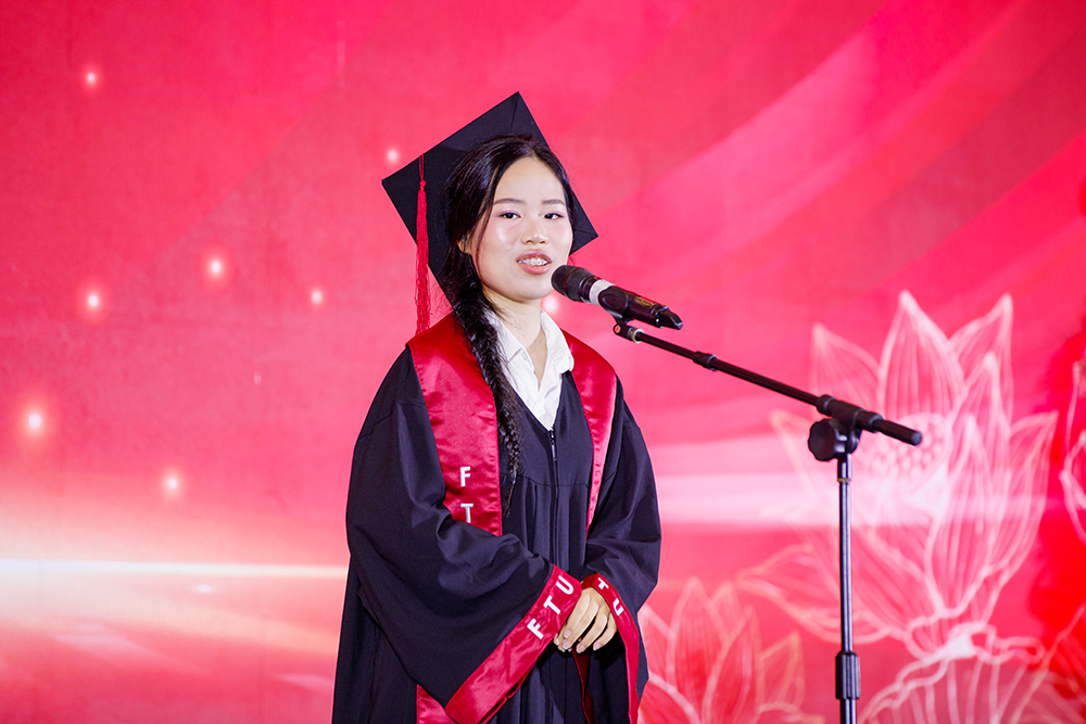 le-trao-bang-tot-nghiep-cua-the-he-dong-hanh-cung-su-chuyen-minh-cua-ph-16