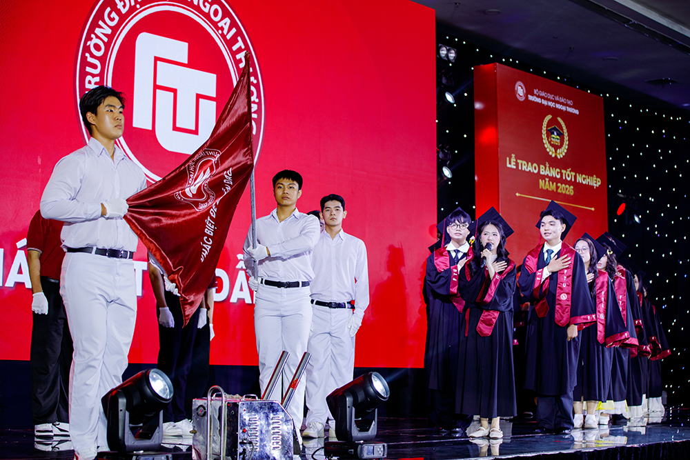 le-trao-bang-tot-nghiep-cua-the-he-dong-hanh-cung-su-chuyen-minh-cua-ph-9