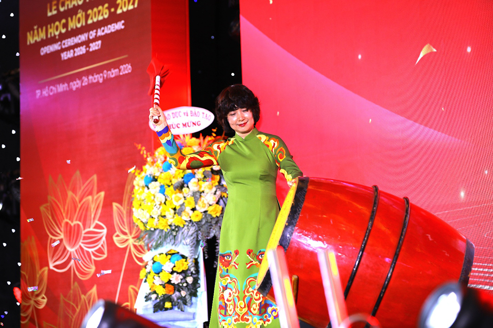 tieng-trong-khai-truong-dau-tien-tai-phan-hieu-3