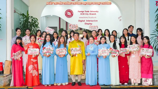 ftu-day-2026-tong-vinh-trang-phuc-dan-toc-1